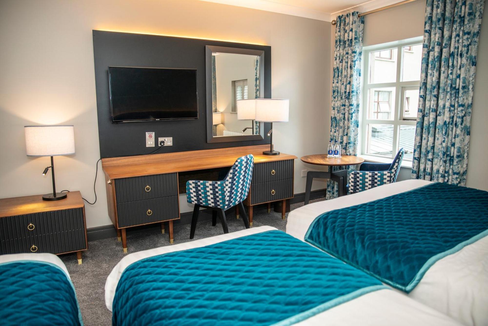 The Riverside Park Hotel Enniscorthy Esterno foto